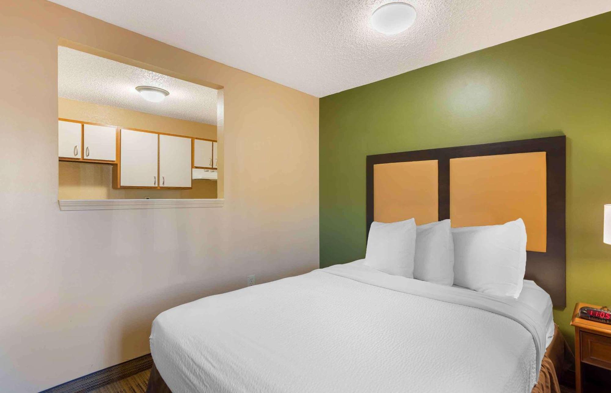 Extended Stay America Suites - Cleveland - Great Northern Mall North Olmsted Exterior photo