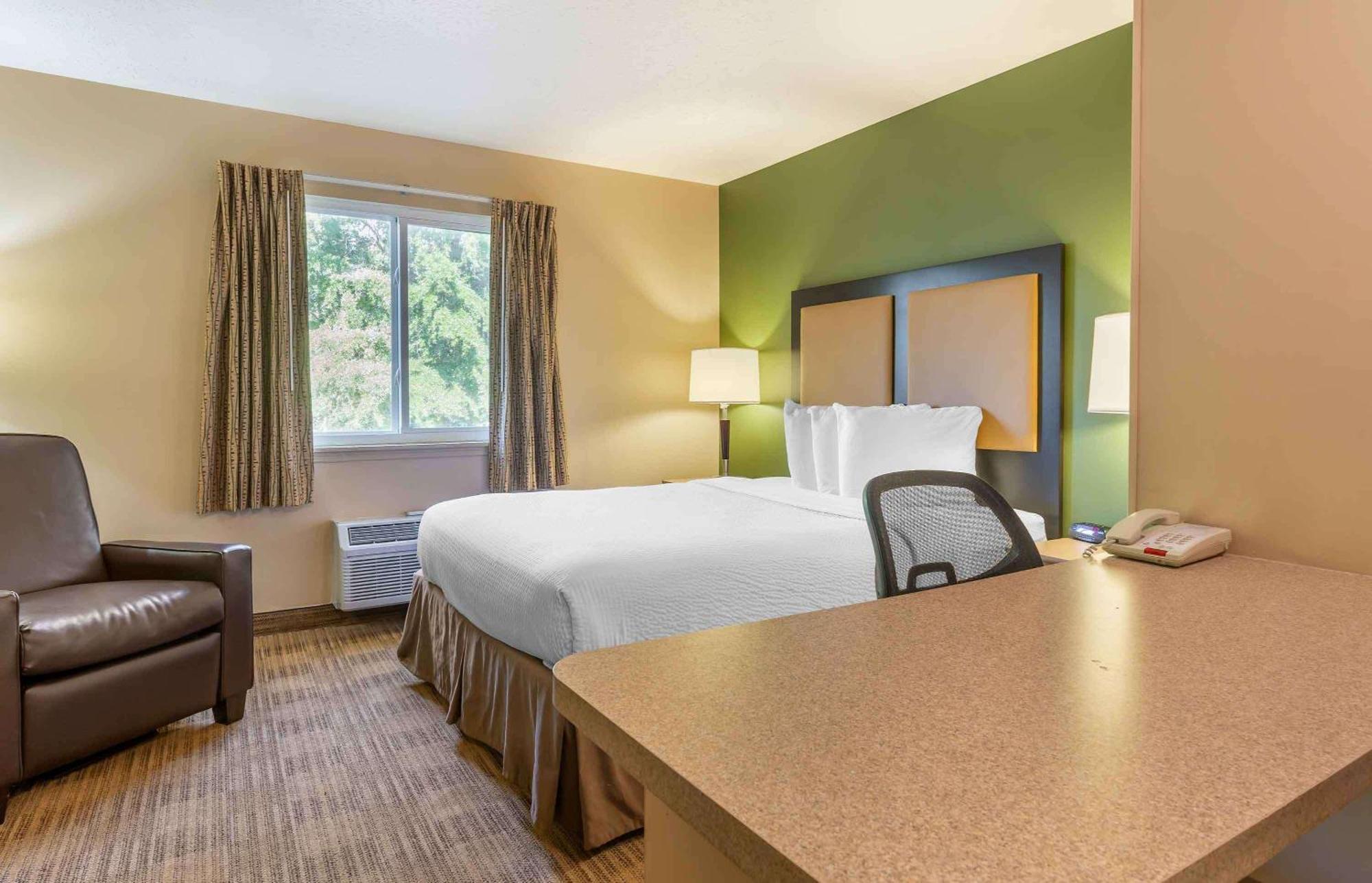 Extended Stay America Suites - Cleveland - Great Northern Mall North Olmsted Exterior photo
