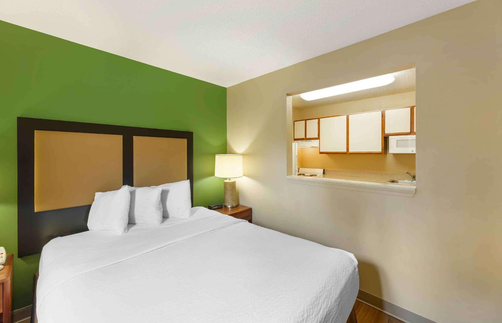 Extended Stay America Suites - Cleveland - Great Northern Mall North Olmsted Exterior photo