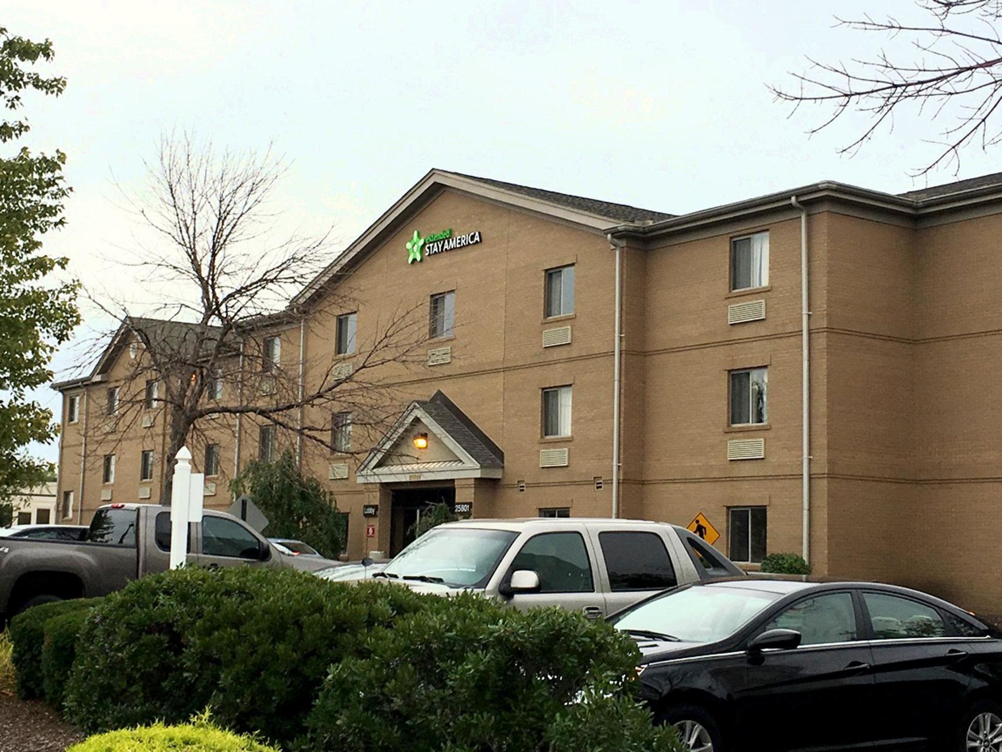 Extended Stay America Suites - Cleveland - Great Northern Mall North Olmsted Exterior photo
